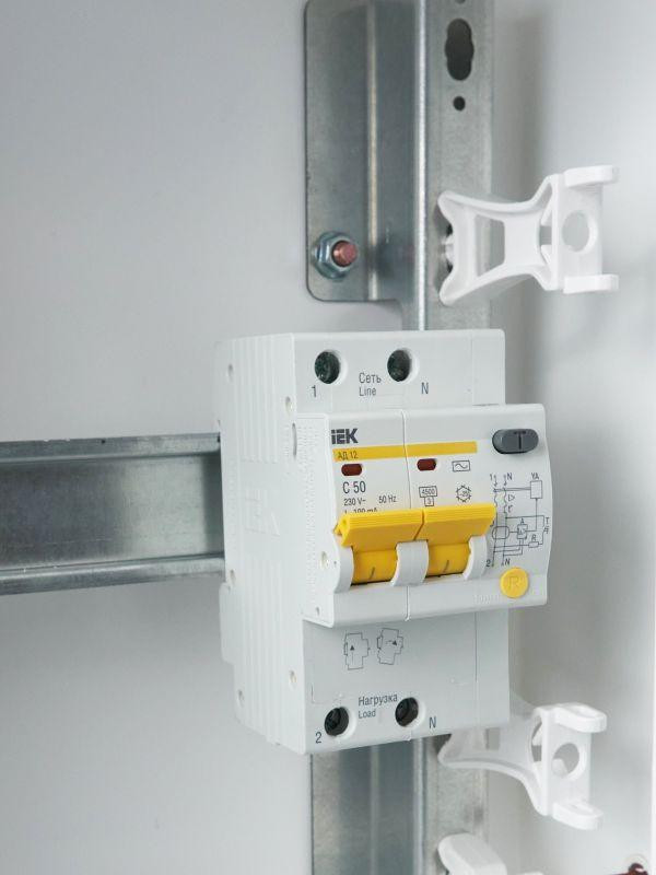 Выключатель автоматический дифференциального тока 2п C 50А 100мА тип AC 4.5кА АД-12 KARAT IEK MAD10-2-050-C-100