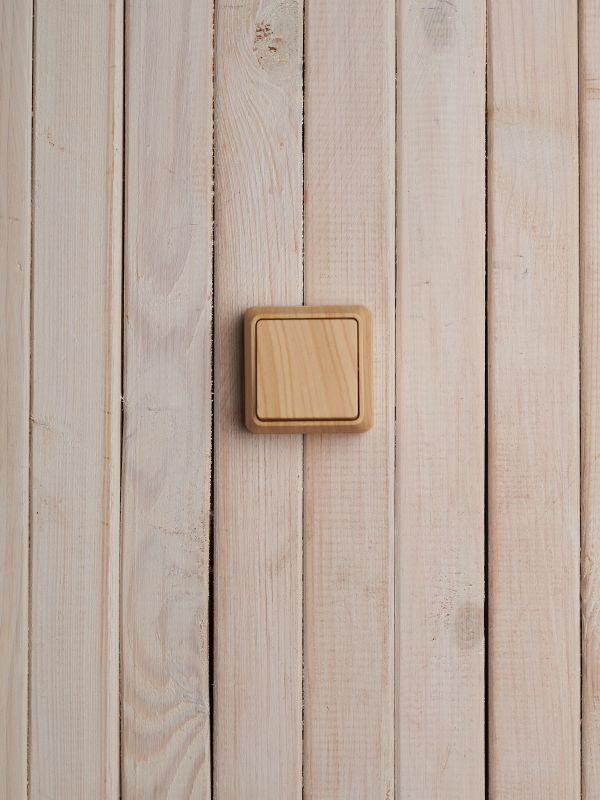 Выключатель 1-кл. ОП Октава 10А IP20 ВС20-1-0-ОС сосна IEK EVO10-K03-10-DC