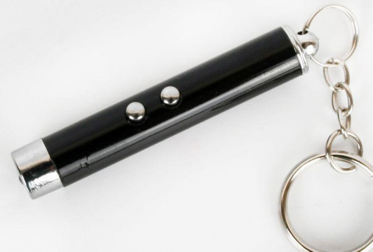 Фонарь LED30L (1LED+лазерная указка 3хAG3 блист-пакет черн.) Ultraflash 12325