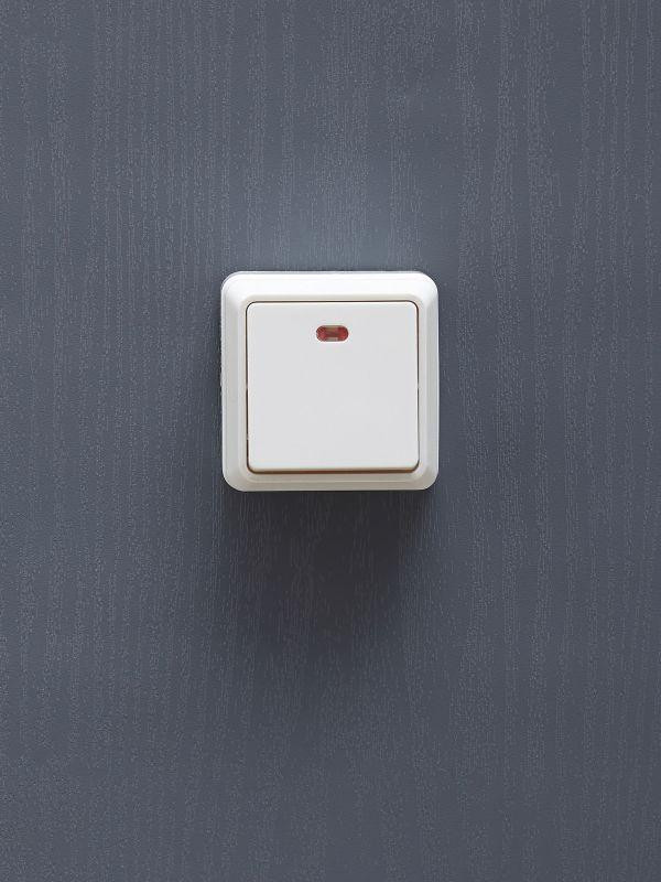 Выключатель 1-кл. ОП Октава 10А IP20 ВС20-1-1-ОБ с индикацией бел. IEK EVO11-K01-10-DC