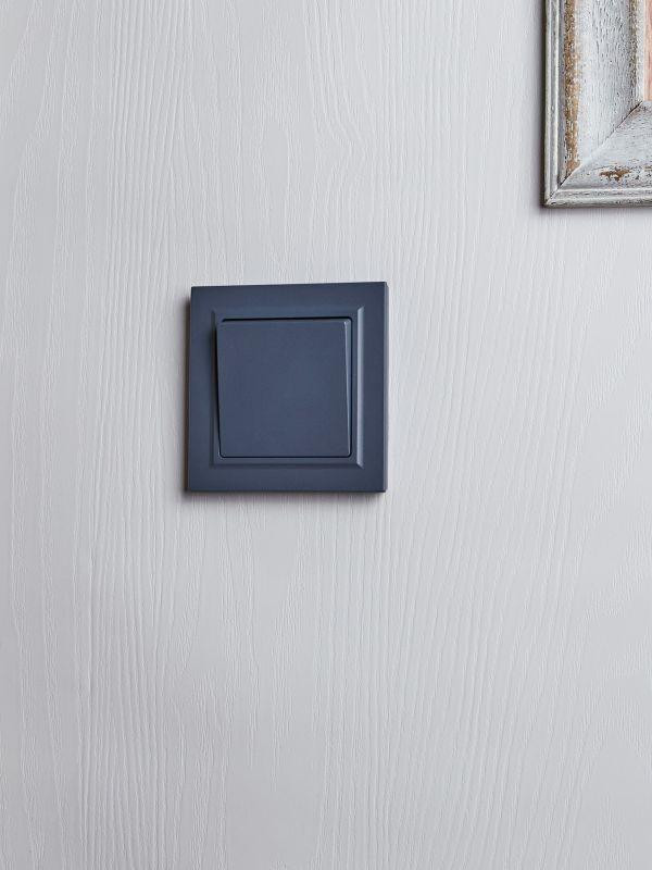 Выключатель 1-кл. СП BRITE ВС10-1-4-БрМ 10А самовозвратн. механизм маренго IEK BR-V14-0-10-K35