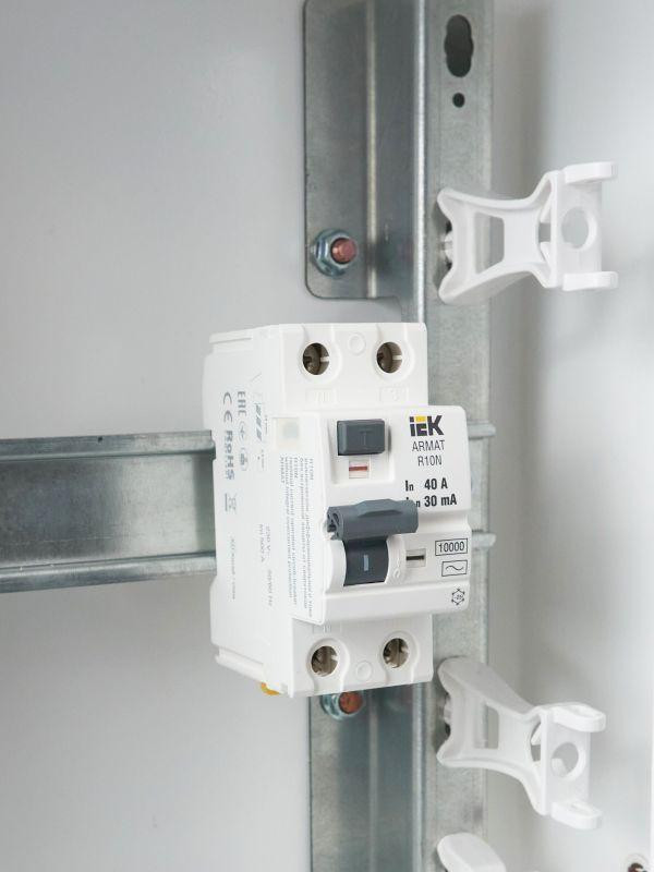 Выключатель дифференциального тока (УЗО) 2п 40А 30мА тип AC ВДТ R10N ARMAT IEK AR-R10N-2-040C030