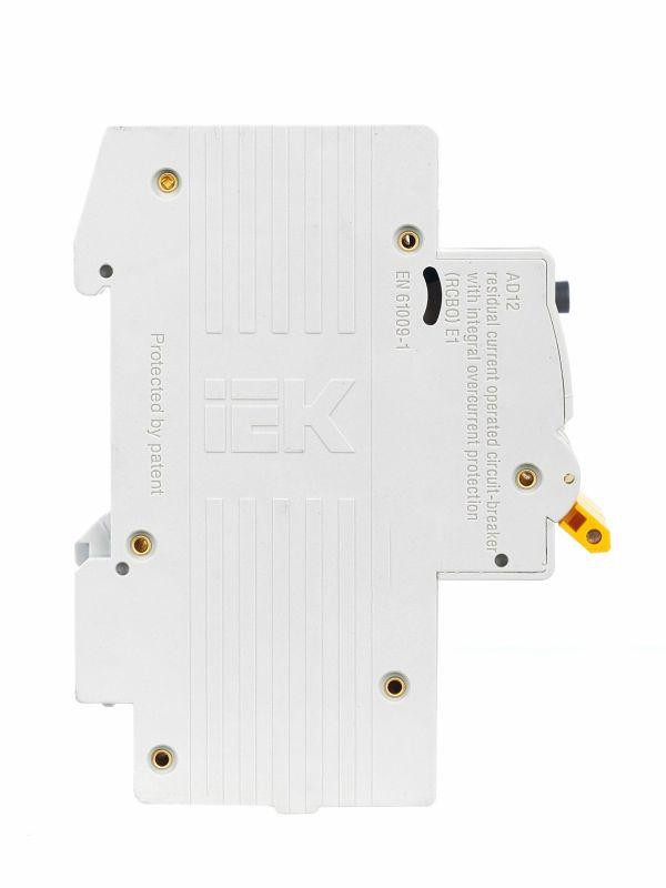 Выключатель автоматический дифференциального тока 2п C 25А 30мА тип AC 4.5кА АД-12 KARAT IEK MAD10-2-025-C-030