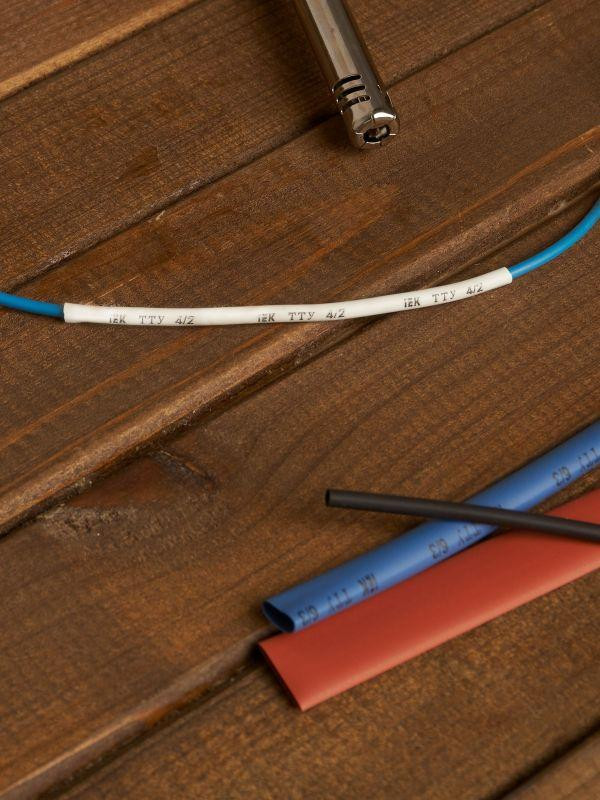 Набор трубок термоусадочных тонкостен. ТТУ 2/1; 4/2; 6/3; 8/4 (Ж; С; К; Ч; Б) 20х8см разноцвет. IEK UDRS-D2-D8-10-2