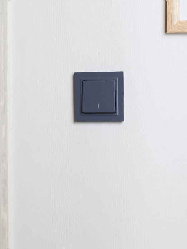 Рамка 1-м BRITE РУ-1-БрМ маренго IEK BR-M12-K35