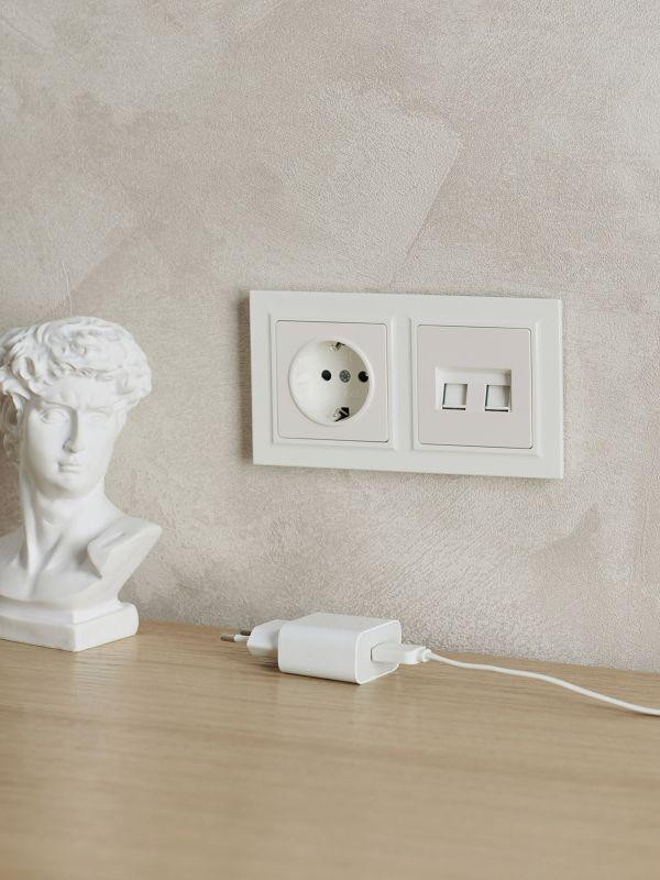 Рамка 2-м IP44 BRITE РУ-2-БрБ-44 бел. IEK BR-M22-44-K01