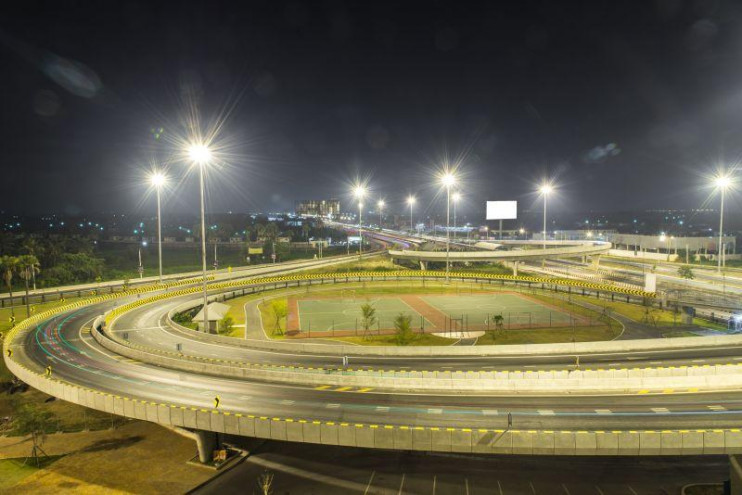 Светильник светодиодный ДКУ 1012-150Ш 5000К IP65 уличный консольный сер. IEK LDKU1-1012-150-5000-K03