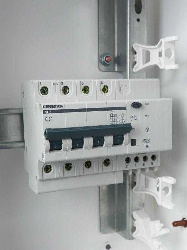 Выключатель автоматический дифференциального тока 4п 32А 30мА АД14 GENERICA MAD15-4-032-C-030