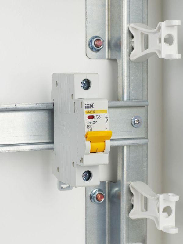 Выключатель автоматический модульный 1п B 6А 4.5кА ВА47-29 KARAT IEK MVA20-1-006-B
