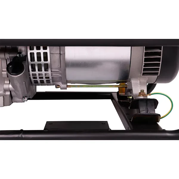 Бензиновый генератор GG6500-3 CHAMPION