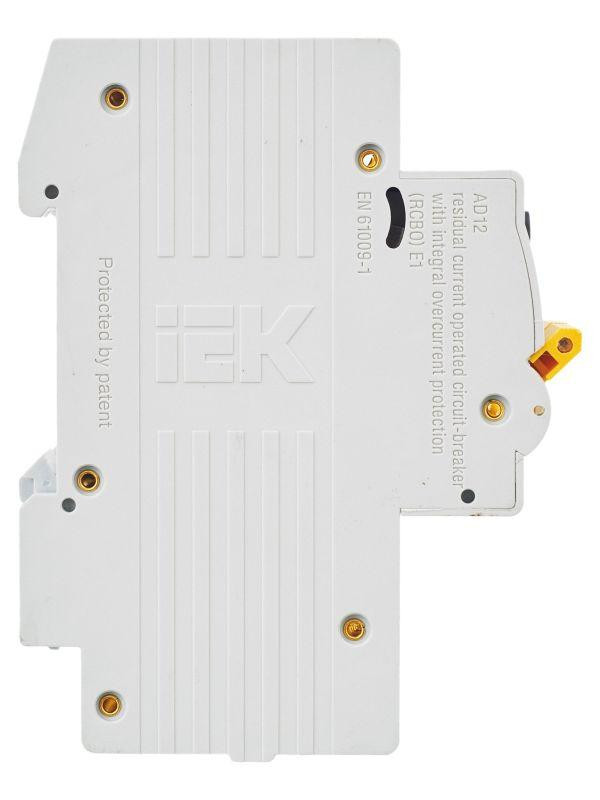 Выключатель автоматический дифференциального тока 2п C 32А 30мА тип AC 4.5кА АД-12 KARAT IEK MAD10-2-032-C-030