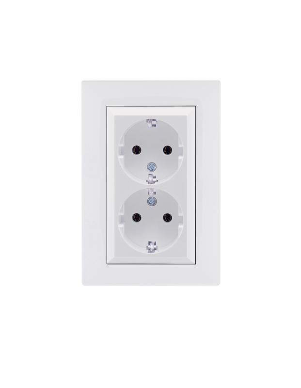 Розетка 2-я Karea RIZZ с заземл. бел. Makel 88001082